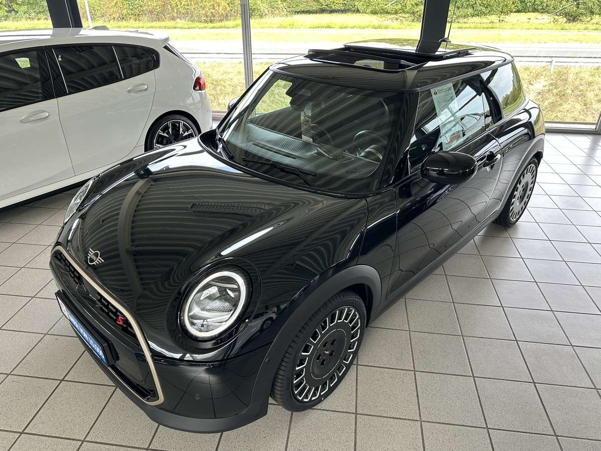 Fahrzeugbild eines MINI COOPER