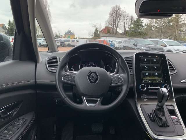 Fahrzeugbild eines Renault Grand Scénic