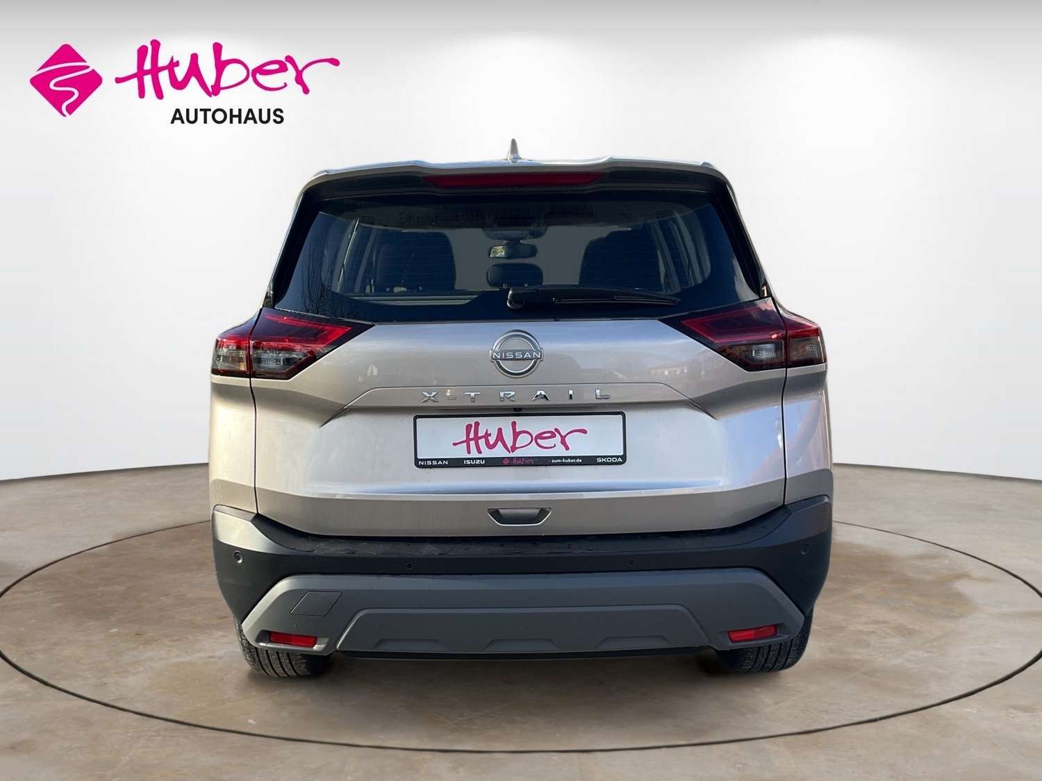 Fahrzeugbild eines Nissan X-TRAIL