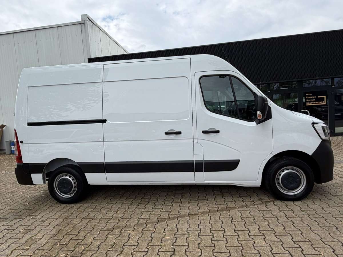 Fahrzeugbild eines Renault Master