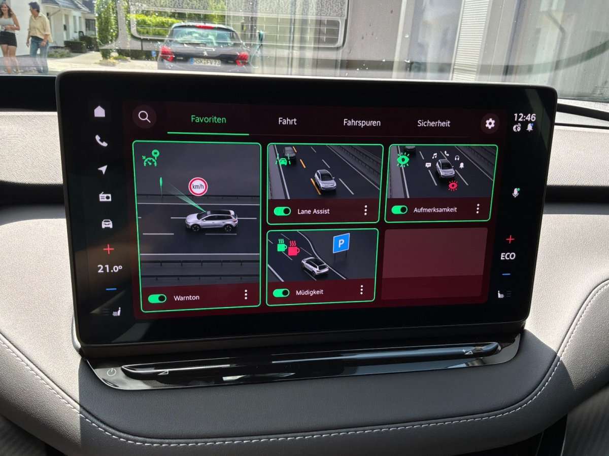 Fahrzeugbild eines Skoda ELROQ