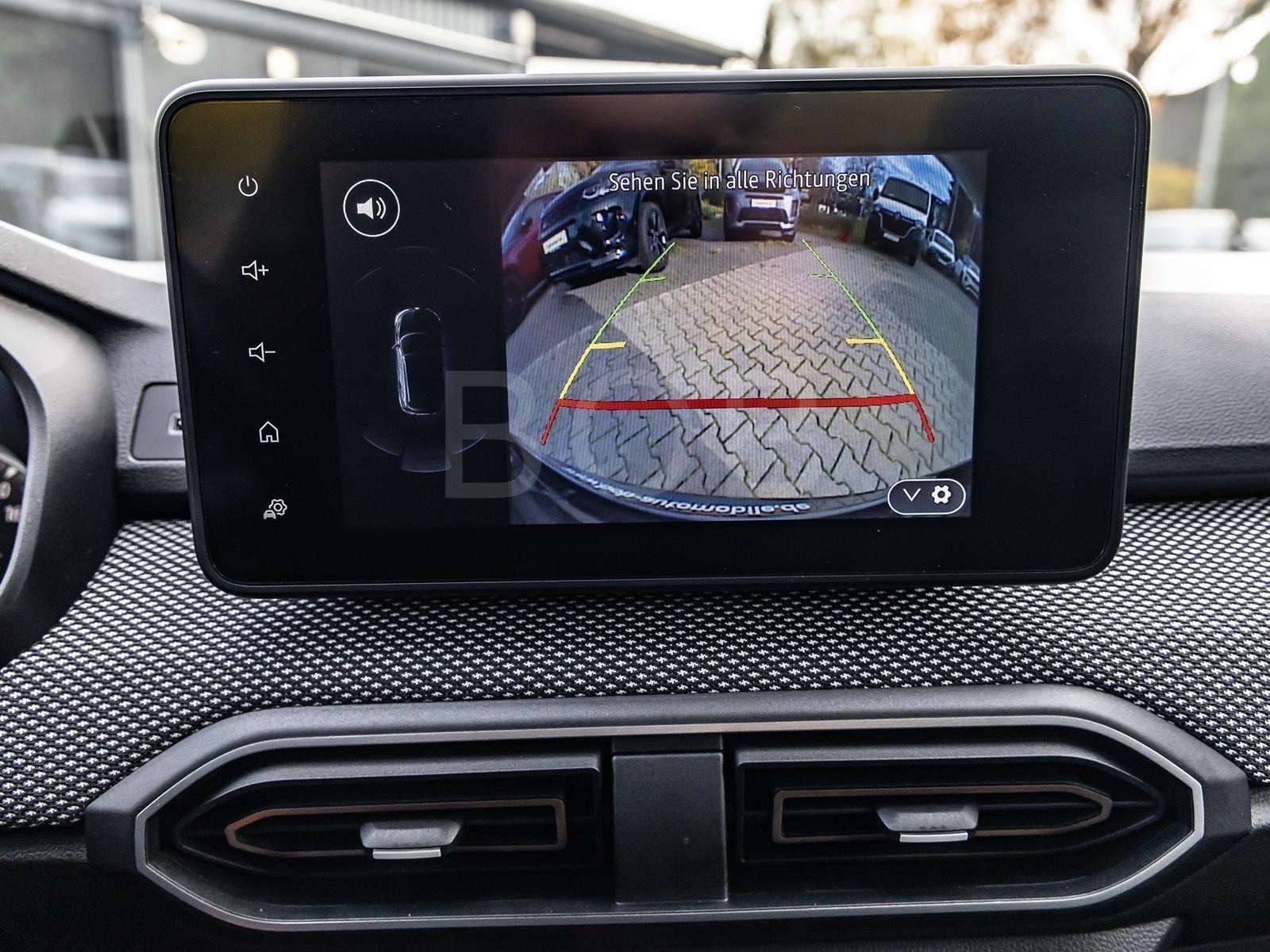 Fahrzeugbild eines Dacia Sandero