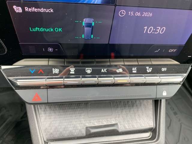 Fahrzeugbild eines Renault Megane E-TECH
