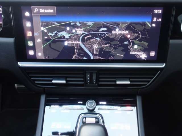 Fahrzeugbild eines Porsche Cayenne