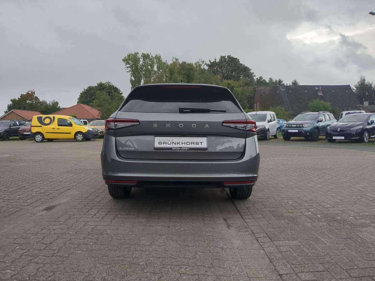 Fahrzeugbild eines Skoda Superb