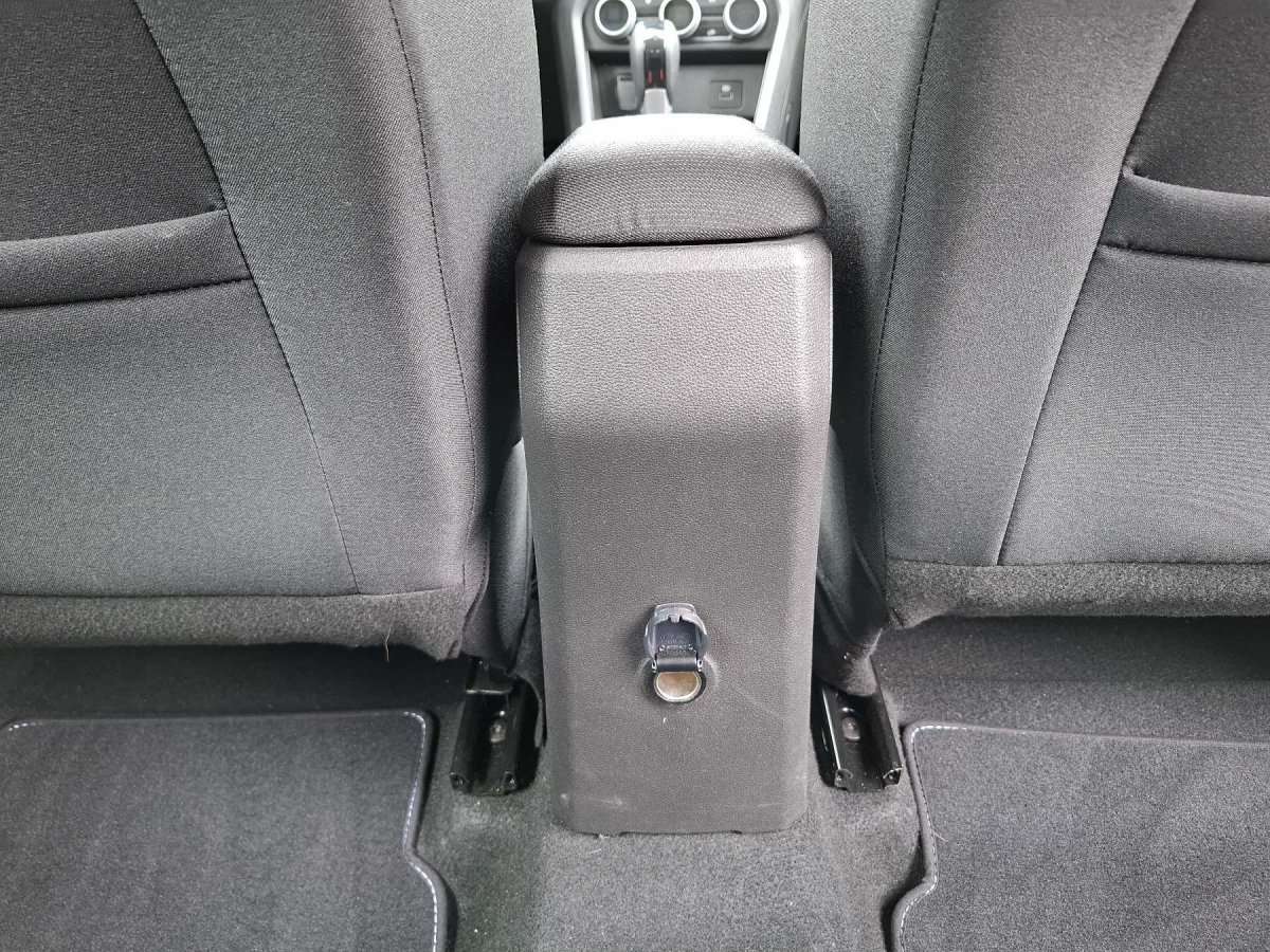 Fahrzeugbild eines Dacia Sandero