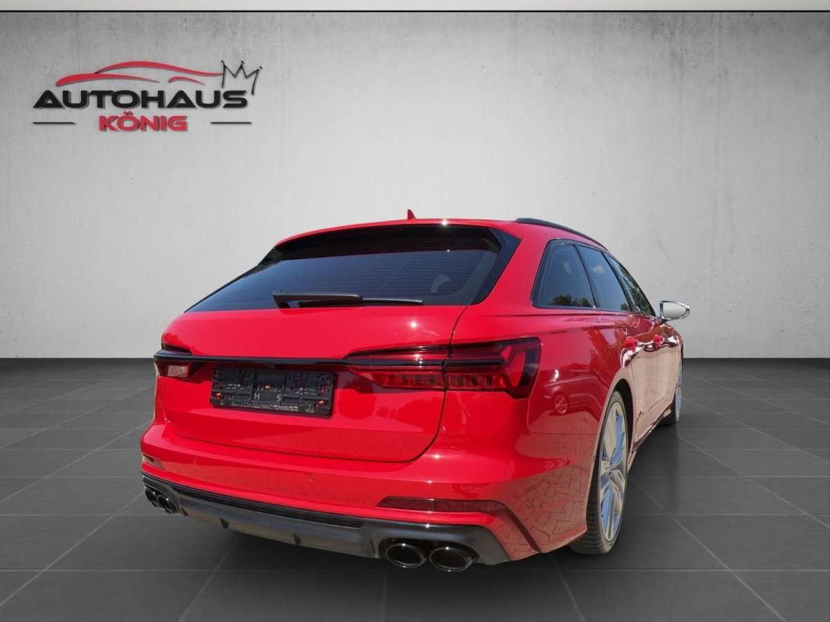 Fahrzeugbild eines Audi S6