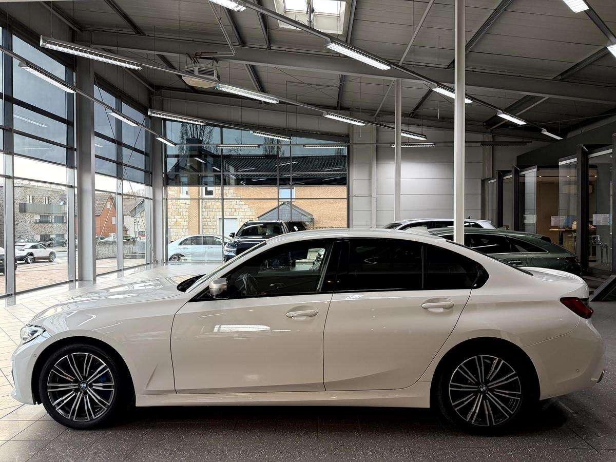 Fahrzeugbild eines BMW 3er-Reihe