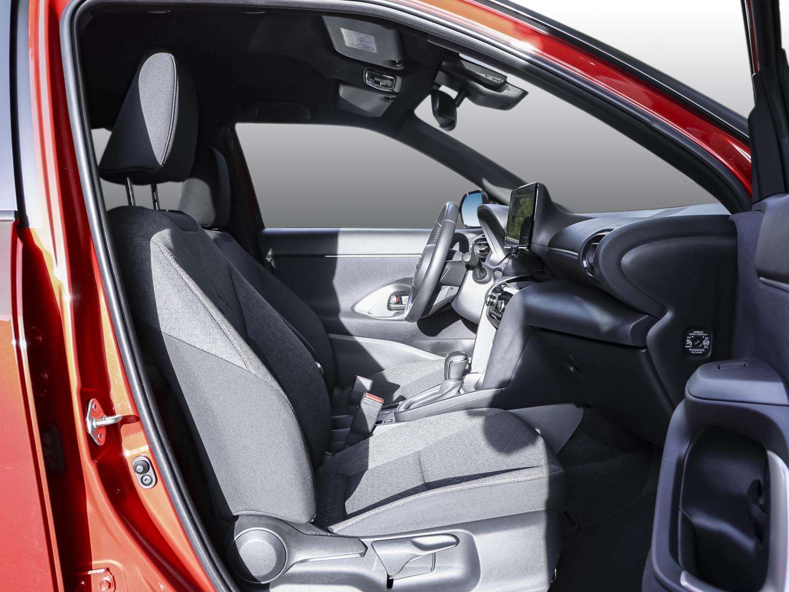 Fahrzeugbild eines Toyota Yaris Cross