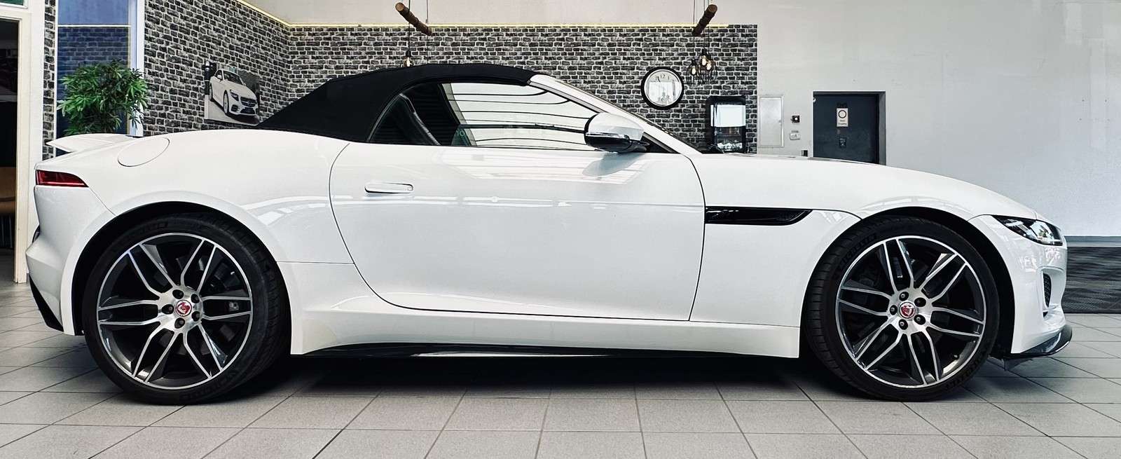 Fahrzeugbild eines Jaguar F-Type