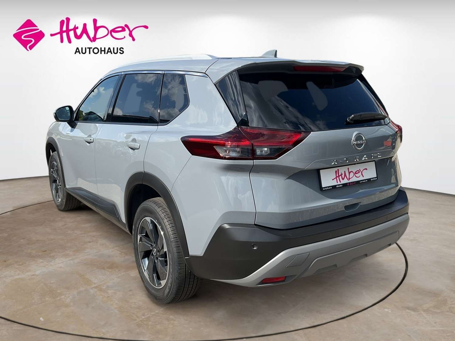Fahrzeugbild eines Nissan X-TRAIL