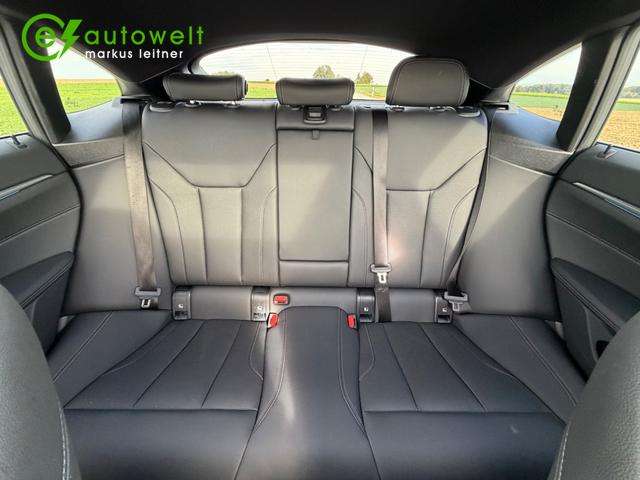 Fahrzeugbild eines BMW i4