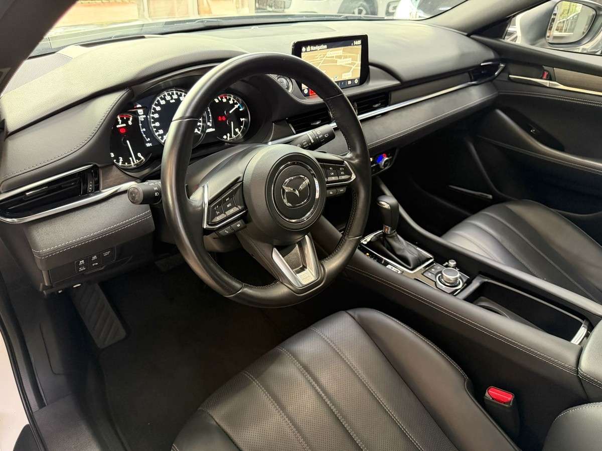 Fahrzeugbild eines Mazda Mazda6