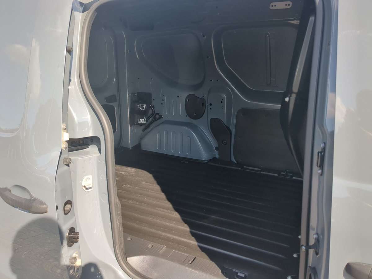 Fahrzeugbild eines Renault Express
