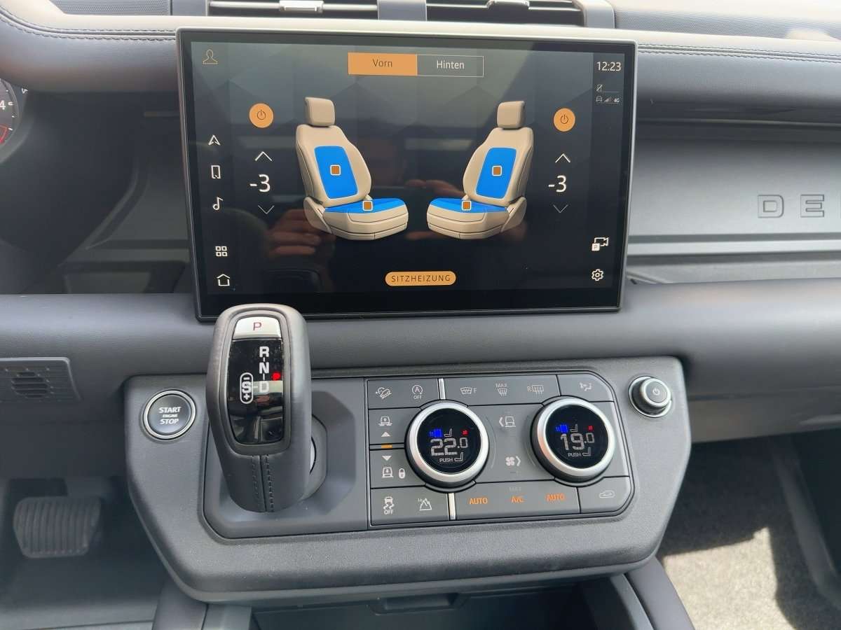 Fahrzeugbild eines Land Rover Defender