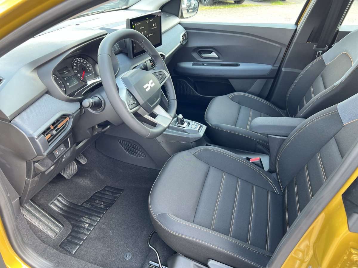 Fahrzeugbild eines Dacia Sandero
