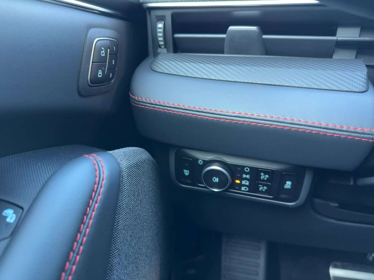 Fahrzeugbild eines Ford Mustang Mach-E