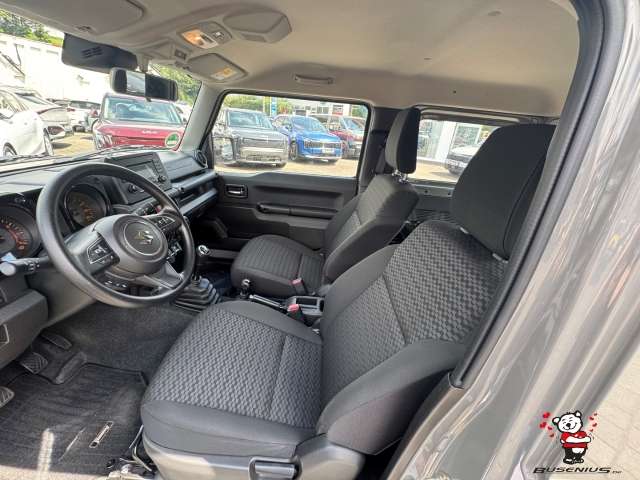 Fahrzeugbild eines Suzuki Jimny