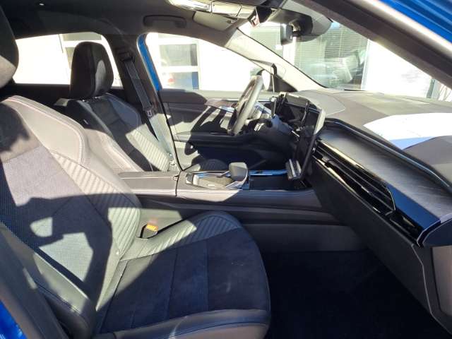 Fahrzeugbild eines Renault Rafale