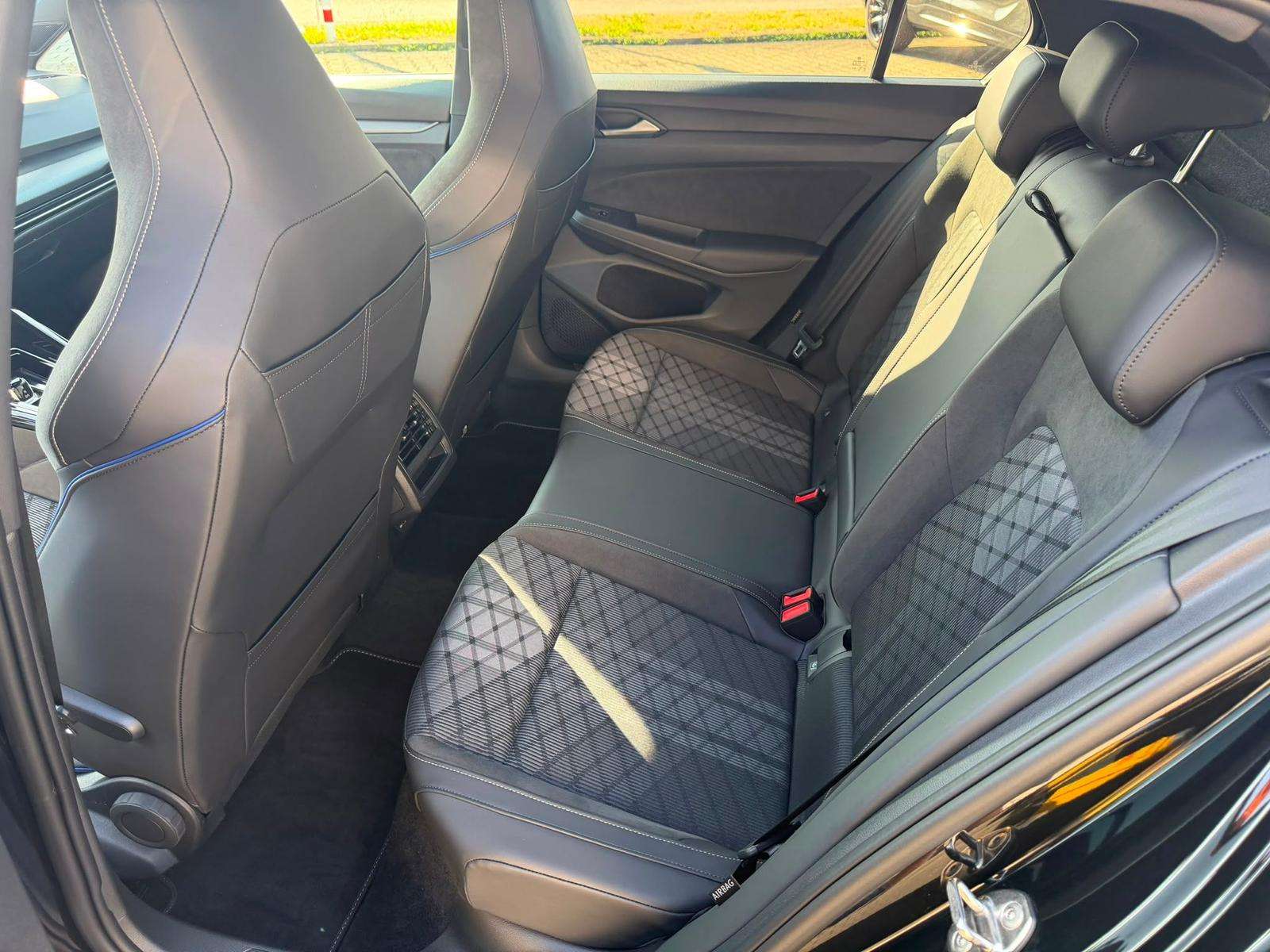 Fahrzeugbild eines Volkswagen Golf