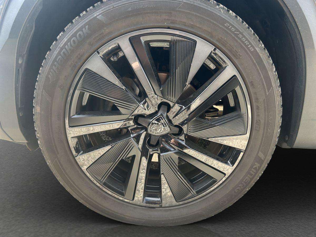Fahrzeugbild eines Peugeot 2008