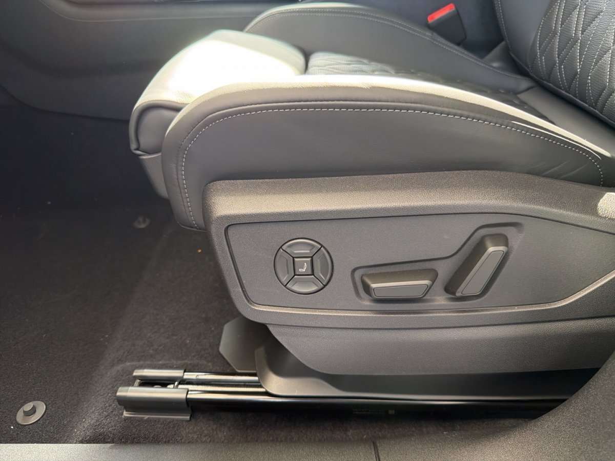 Fahrzeugbild eines Audi SQ5