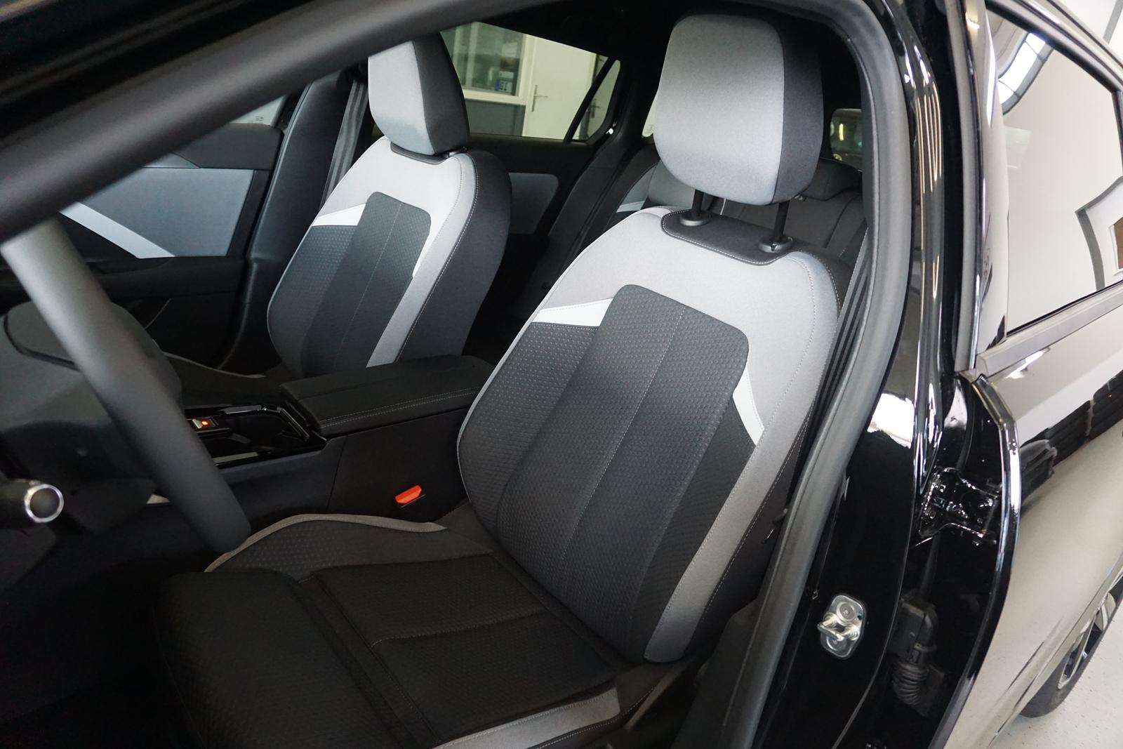 Fahrzeugbild eines Opel Astra