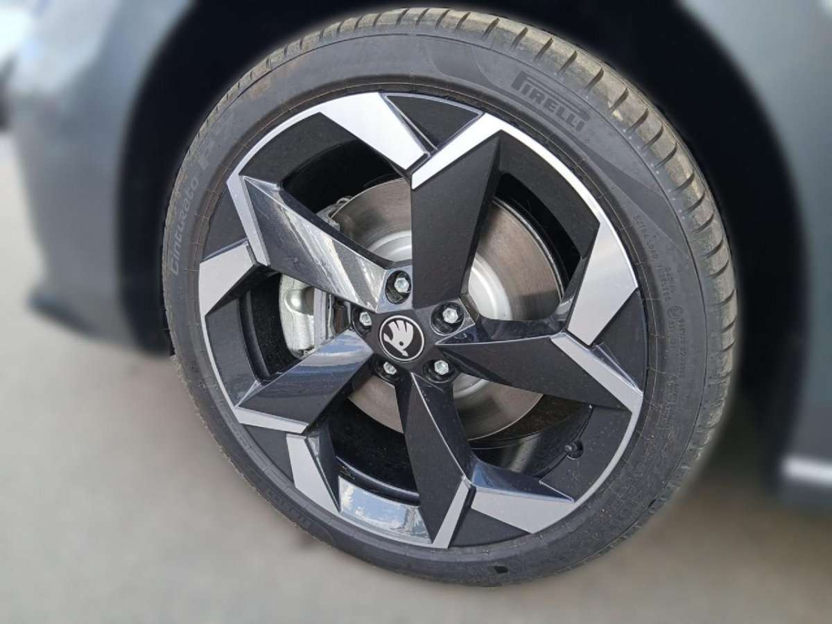 Fahrzeugbild eines Skoda Superb