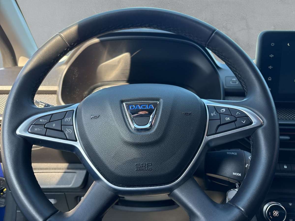 Fahrzeugbild eines Dacia Sandero