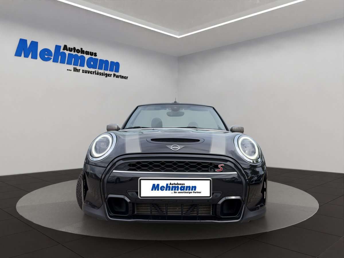 Fahrzeugbild eines MINI COOPER