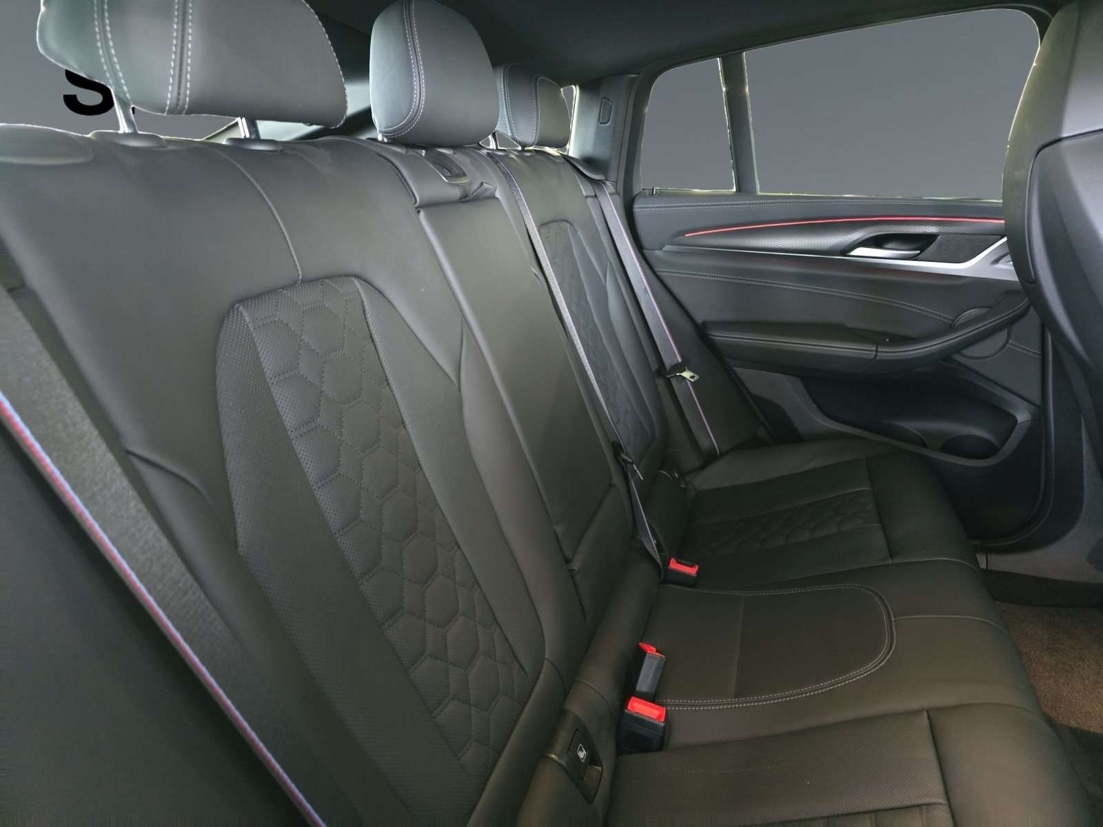 Fahrzeugbild eines BMW X4