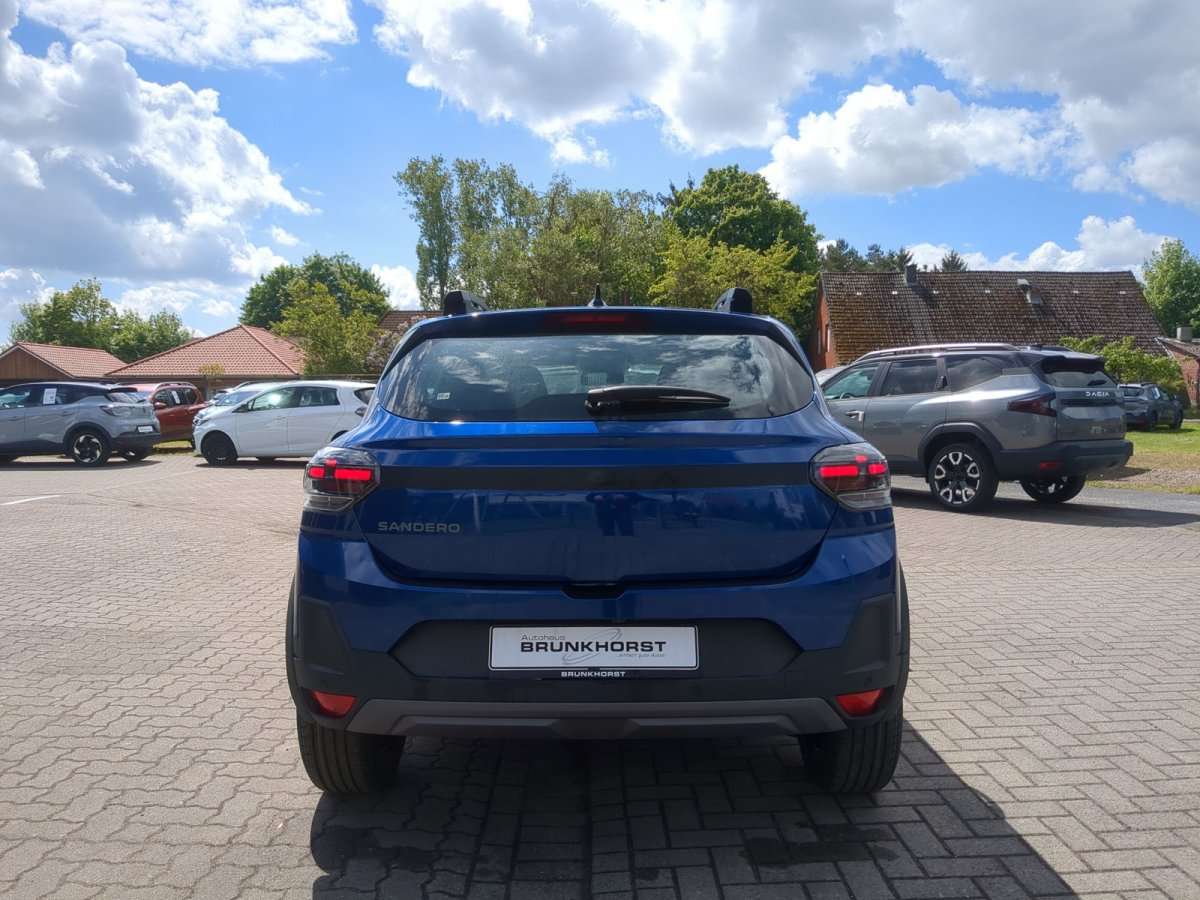 Fahrzeugbild eines Dacia Sandero