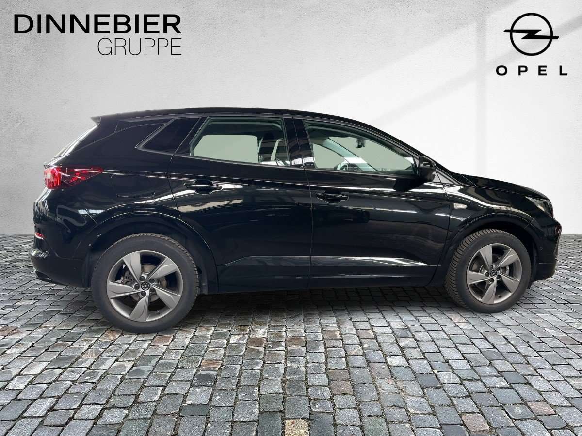 Fahrzeugbild eines Opel Grandland X