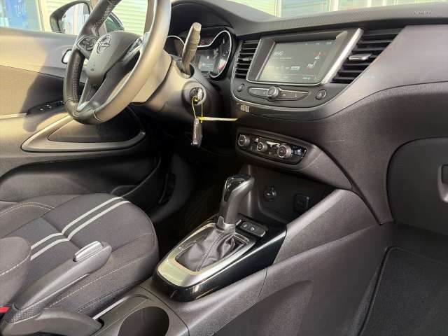 Fahrzeugbild eines Opel Crossland X
