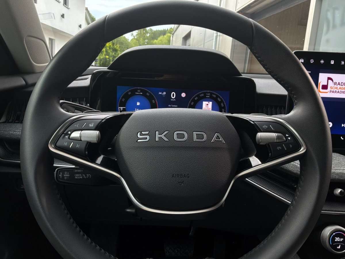 Fahrzeugbild eines Skoda Superb