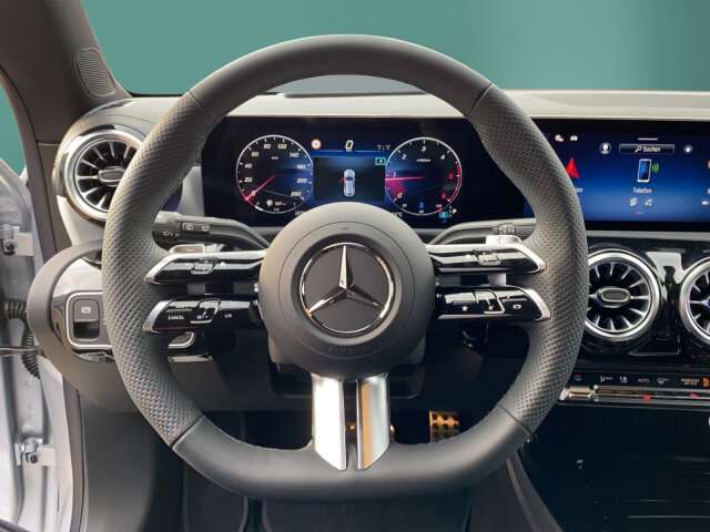 Fahrzeugbild eines Mercedes-Benz CLA