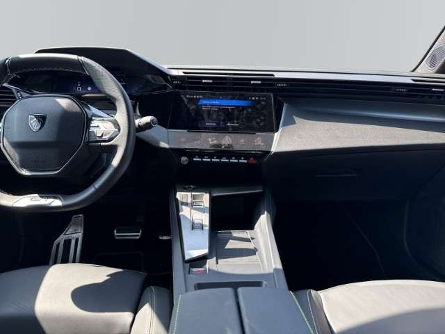Fahrzeugbild eines Peugeot 408