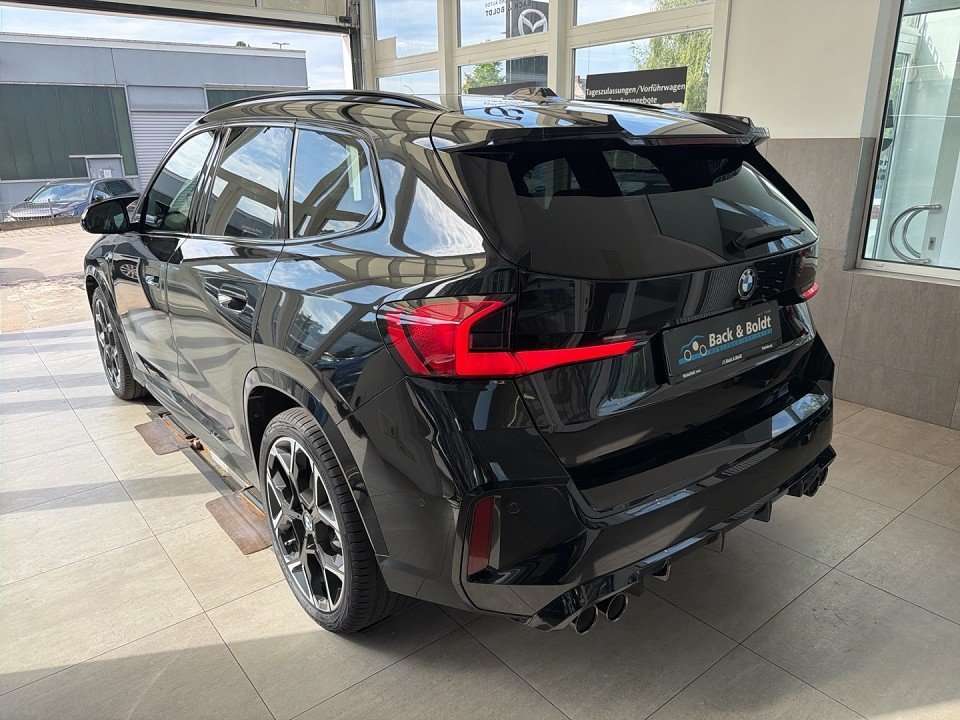Fahrzeugbild eines BMW X1