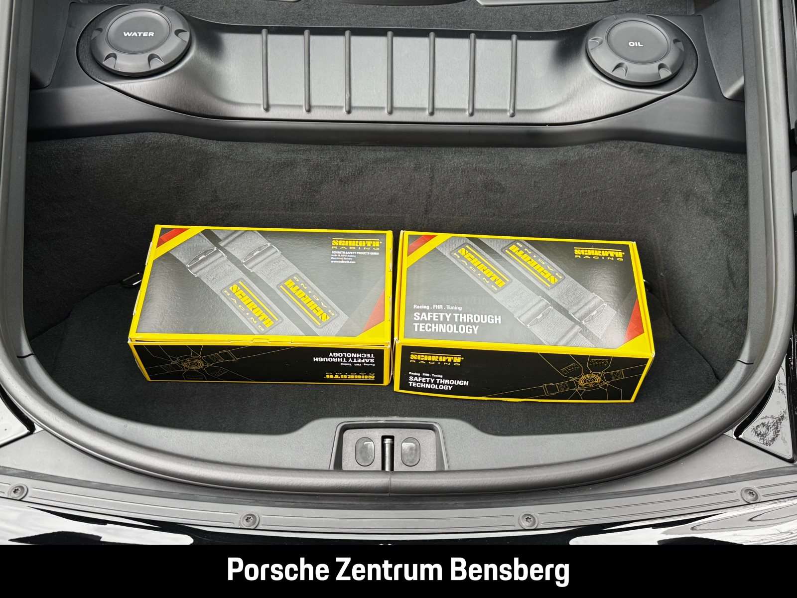 Fahrzeugbild eines Porsche Cayman