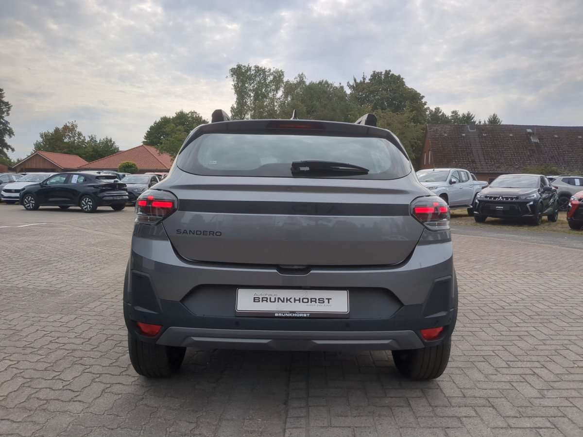 Fahrzeugbild eines Dacia Sandero