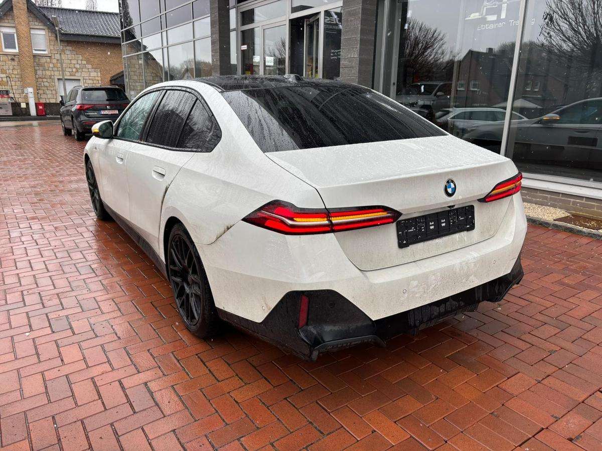 Fahrzeugbild eines BMW 5er-Reihe