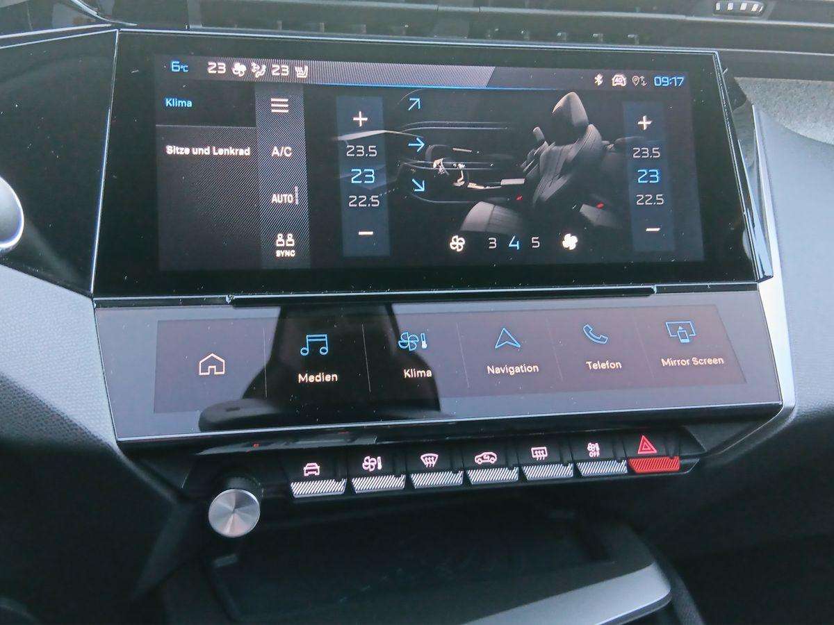 Fahrzeugbild eines Peugeot 408