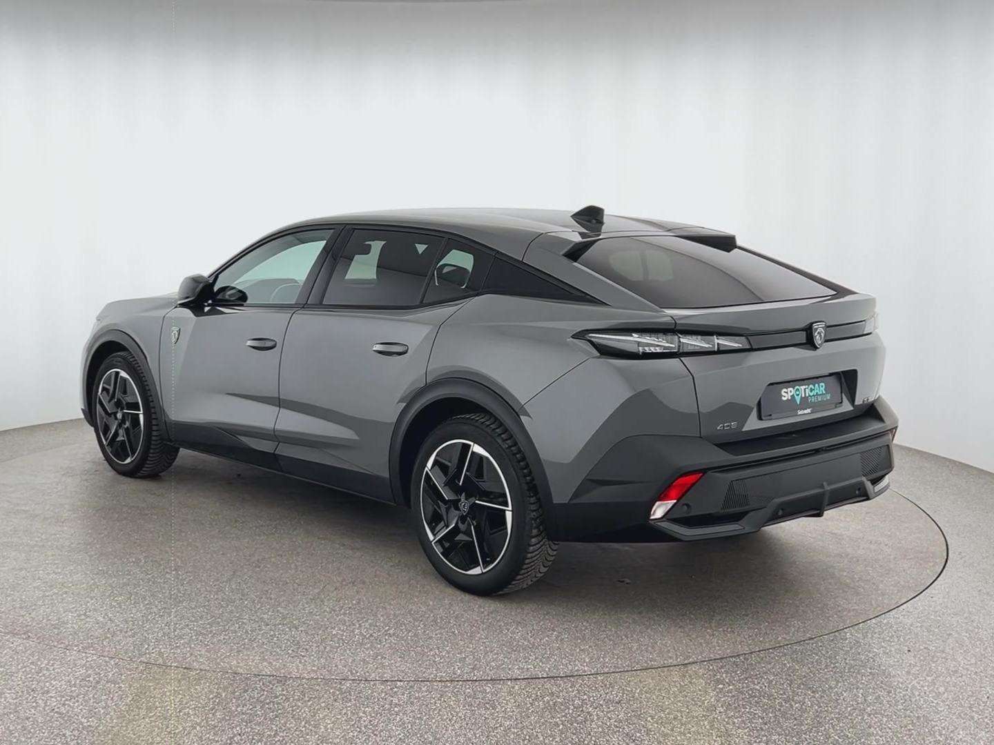 Fahrzeugbild eines Peugeot 408