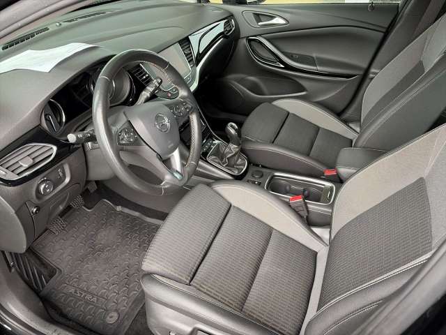 Fahrzeugbild eines Opel Astra