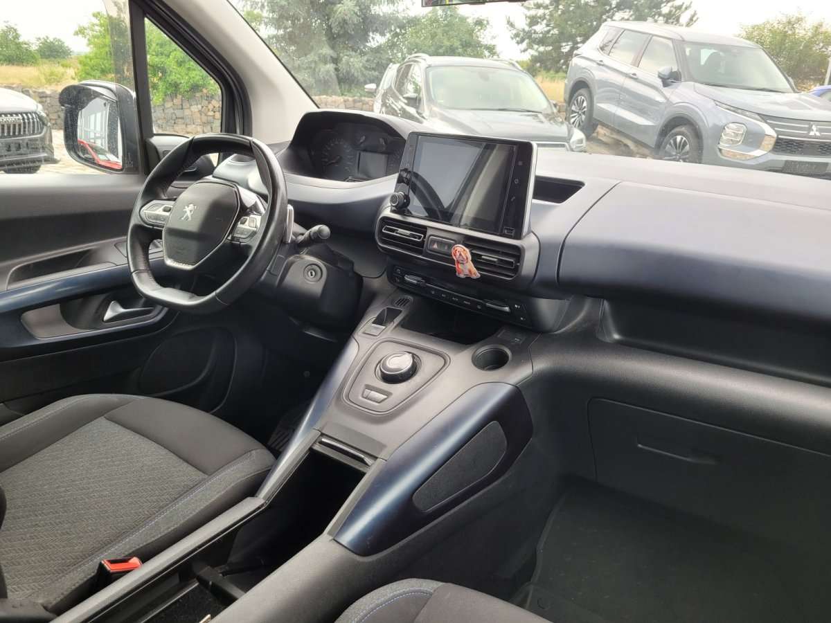 Fahrzeugbild eines Peugeot Rifter