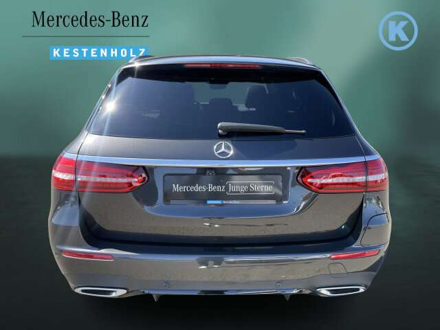 Fahrzeugbild eines Mercedes-Benz E-Klasse