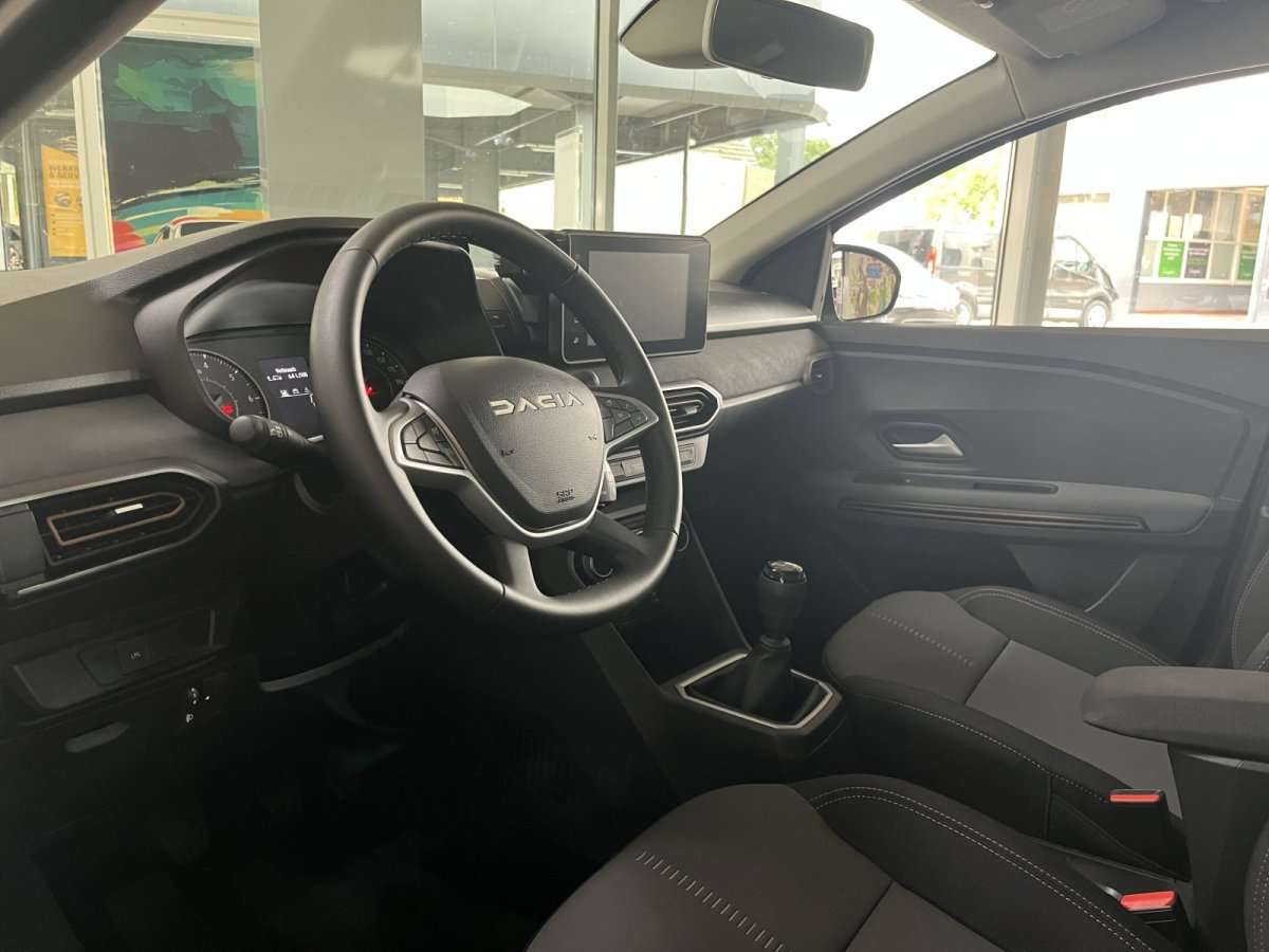 Fahrzeugbild eines Dacia Sandero