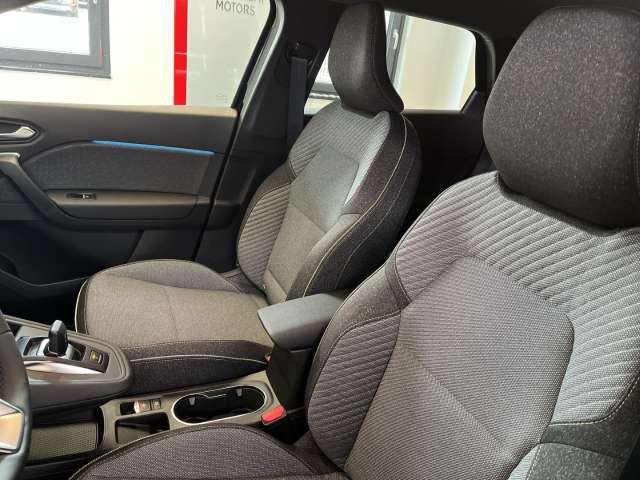 Fahrzeugbild eines Mitsubishi Grandis