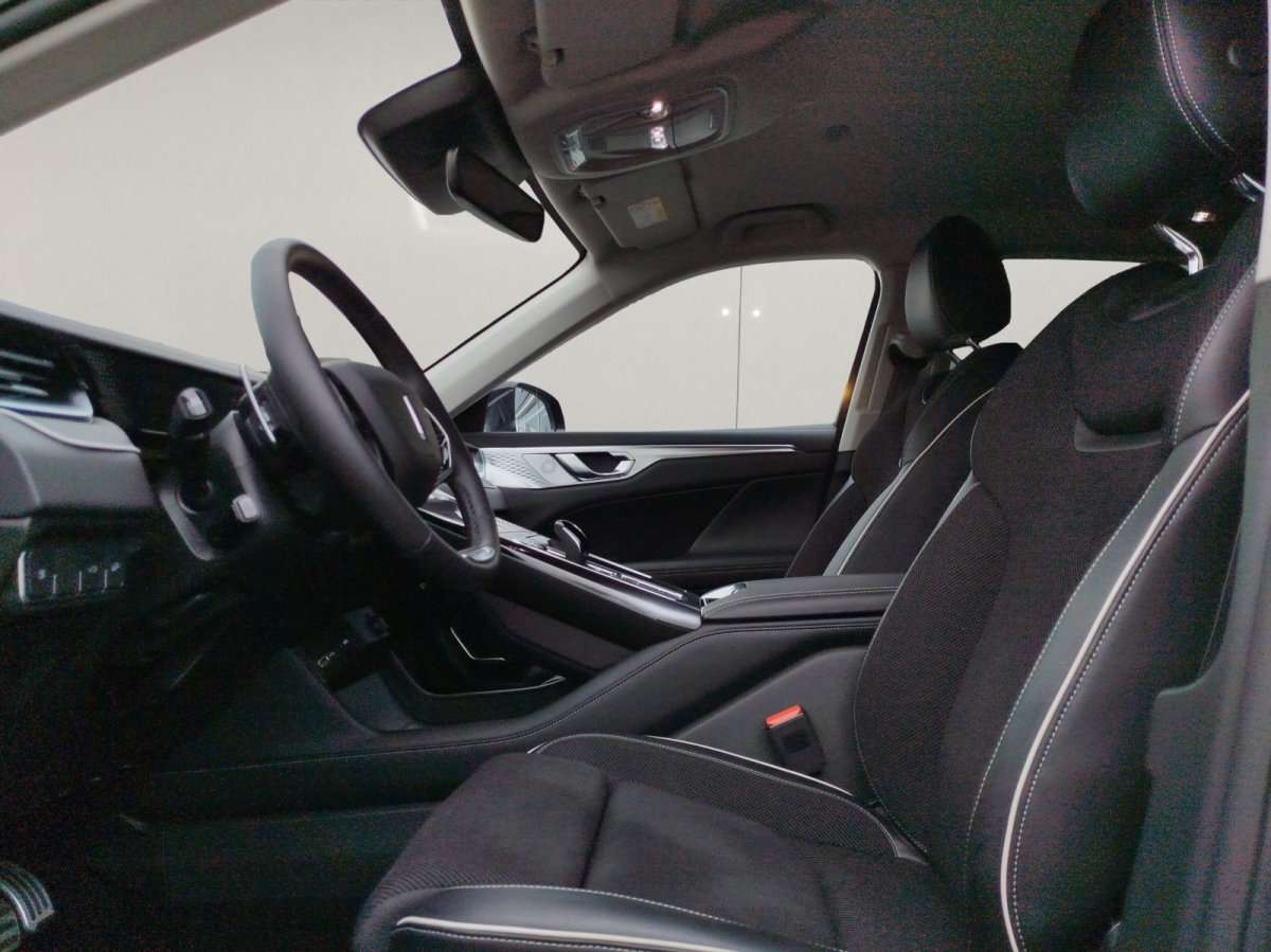 Fahrzeugbild eines GWM Wey 05