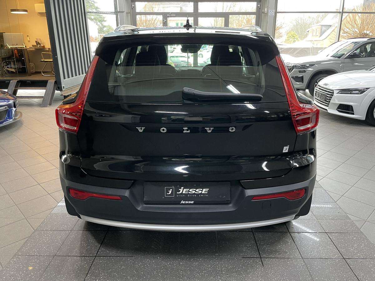 Fahrzeugbild eines Volvo XC40